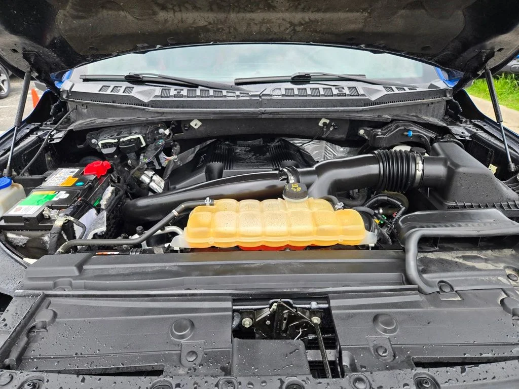 Used 2018 Blue Ford Lariat image 32