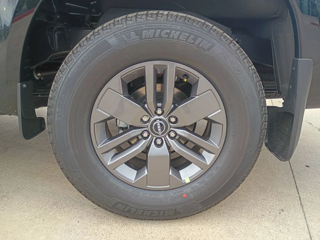 New 2026 Super Black Nissan Crew Cab SV image 30