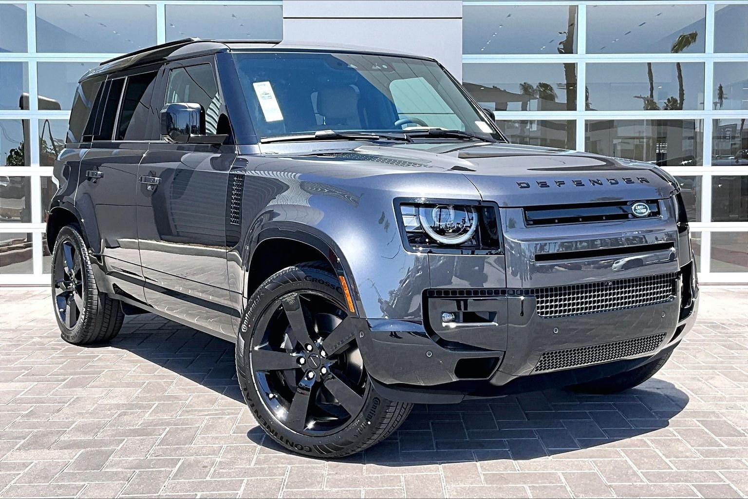 New 2026 Carpathian Grey Land Rover X-Dynamic SE image 2