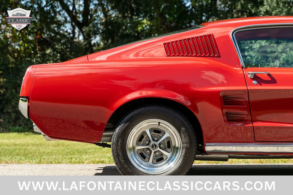 Used 1967 Red Ford GT image 31