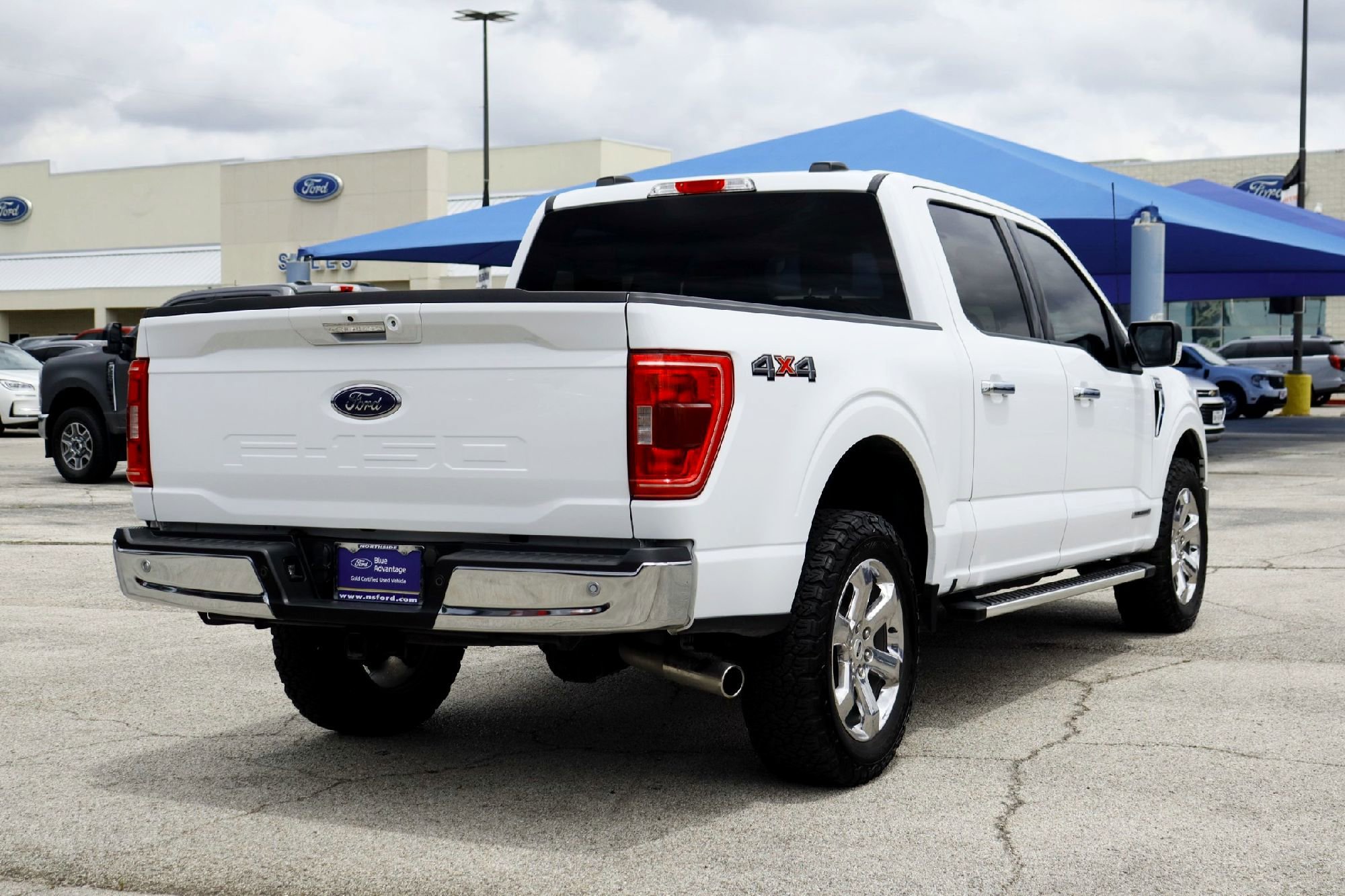 Certified Used 2023 Oxford White Ford XLT image 5