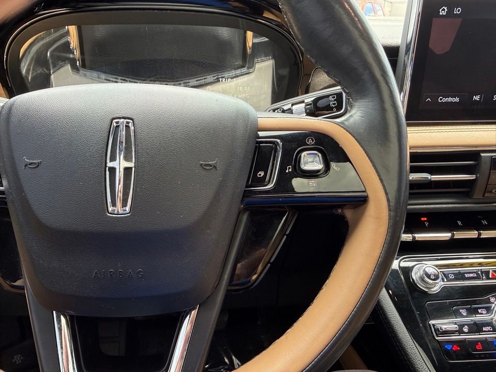 Used 2022 Infinite Black Metallic Lincoln Reserve image 25