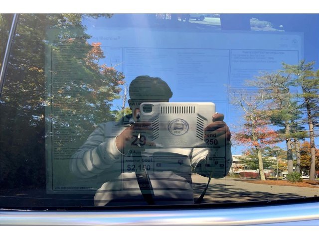 Used 2026 Mineral White Metallic BMW 30 xDrive image 19