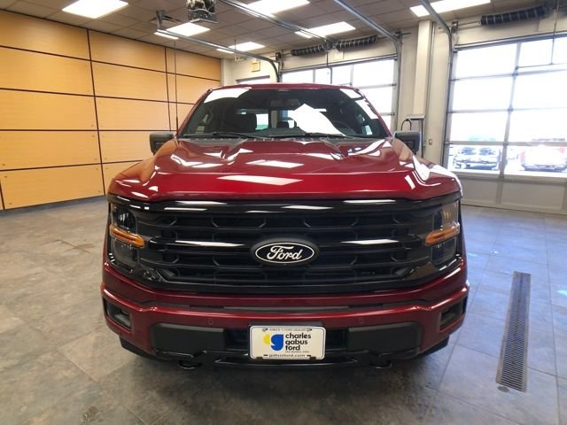 New 2026 Ruby Red Metallic Tinted Clearcoat Ford XLT image 2
