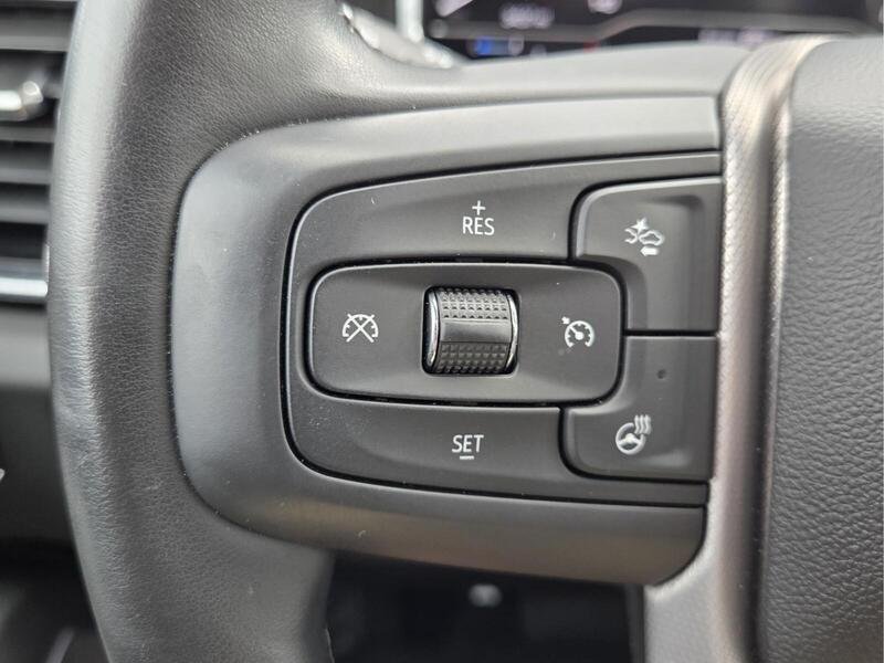 Used 2025 Sterling Metallic GMC 4WD CREW CAB 159" DENALI image 33