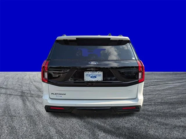 New 2027 Star White Metallic Tri-Coat Ford Platinum image 5