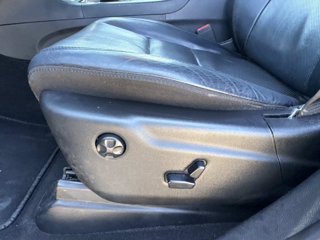 Used 2019 Gray Jeep Limited image 44