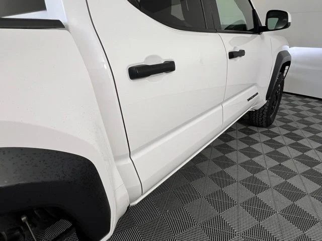 2024 Toyota Tacoma SR5 - Photo 9