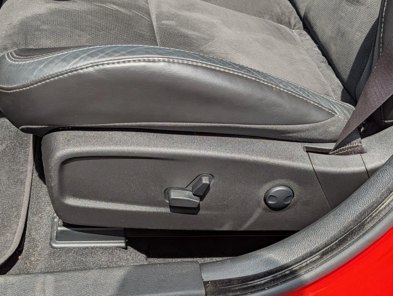 Used 2023 Go Mango Dodge Scat Pack image 12