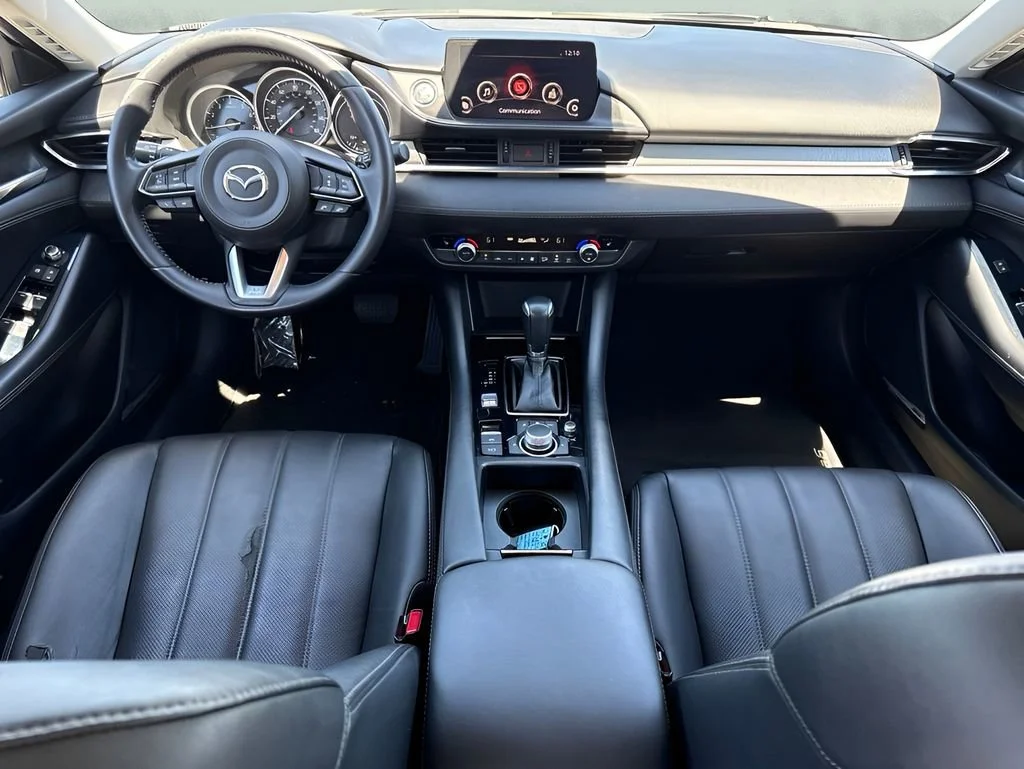 Used 2018  Mazda Grand Touring image 13