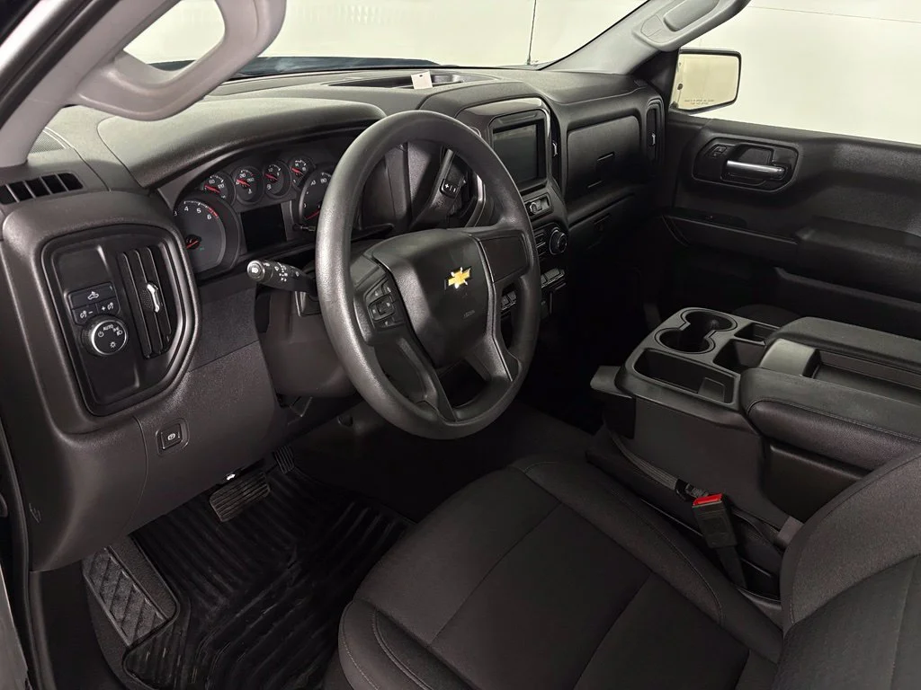 Used 2024 Black Chevrolet Custom image 19