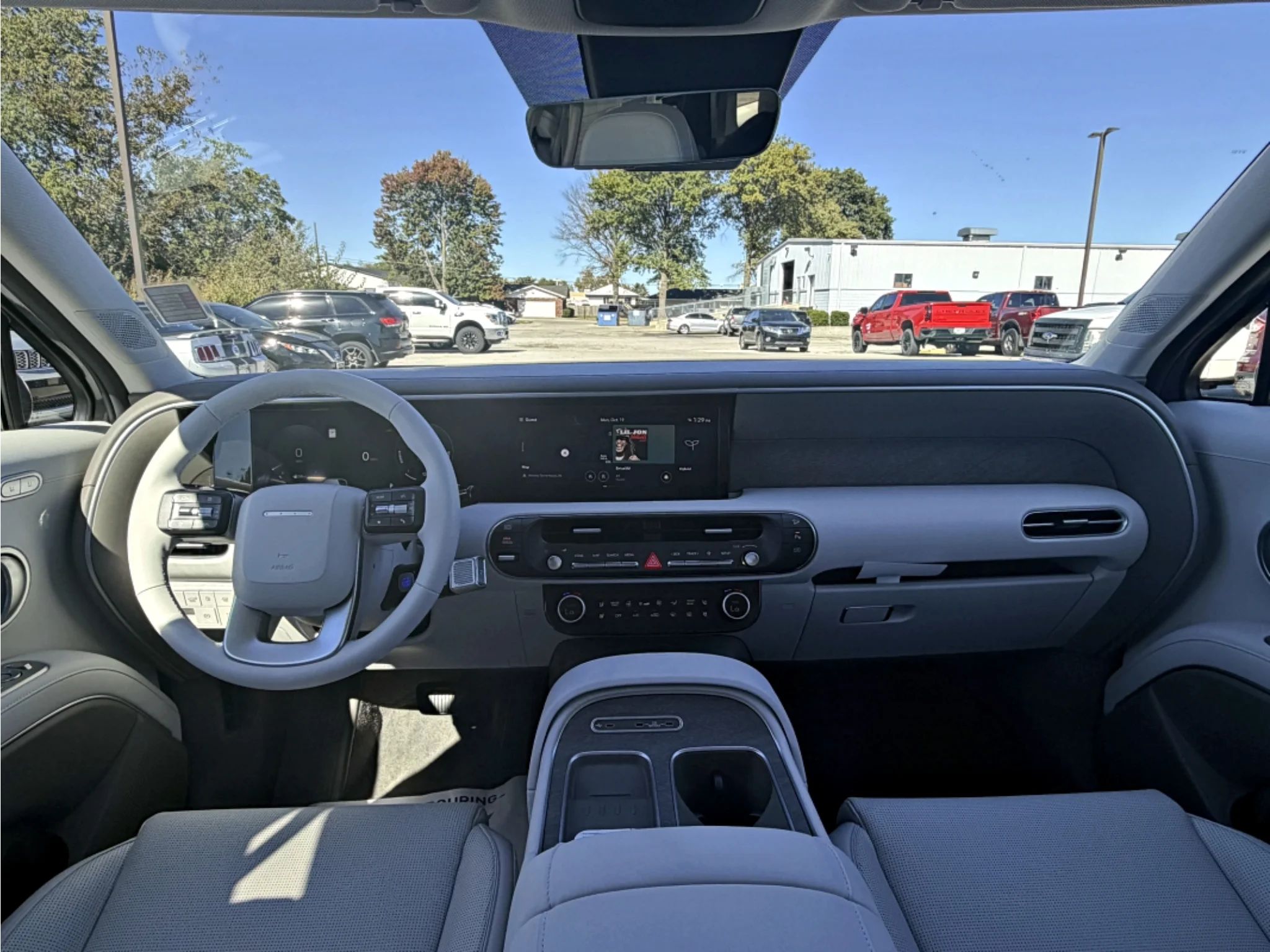 New 2027 Ecotronic Gray Pearl Hyundai SEL Premium 7P image 11