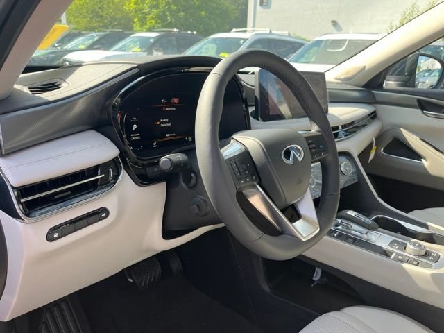 New 2027 Mineral INFINITI Luxe AWD image 11