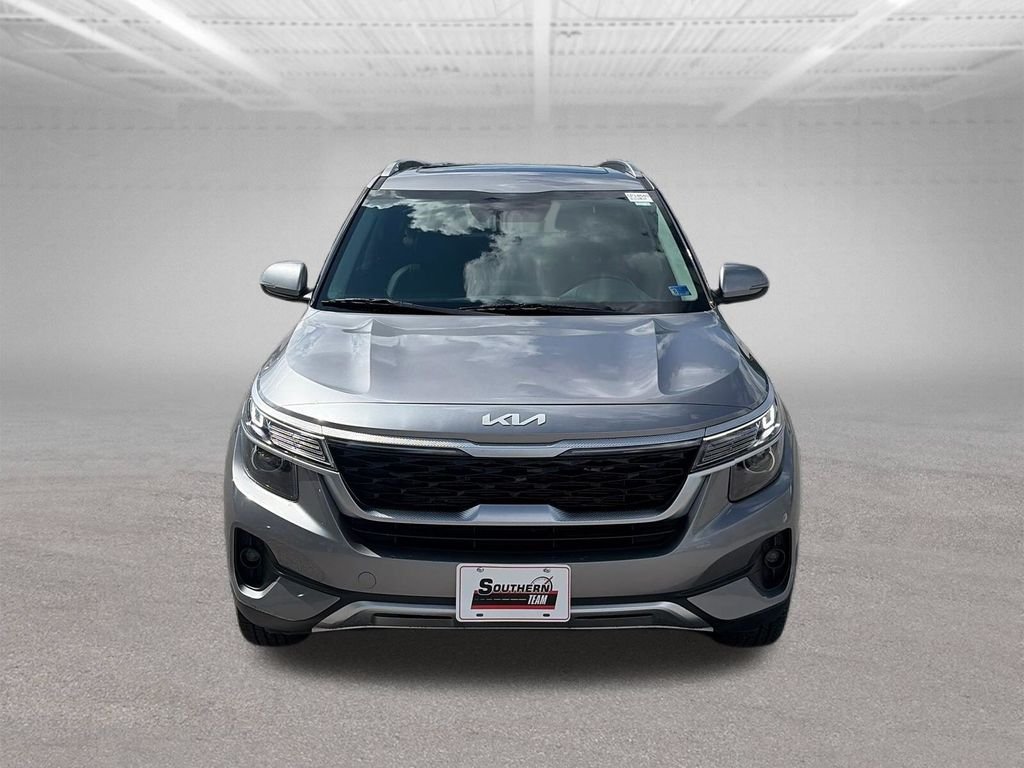Used 2022 Steel Gray Kia EX image 17