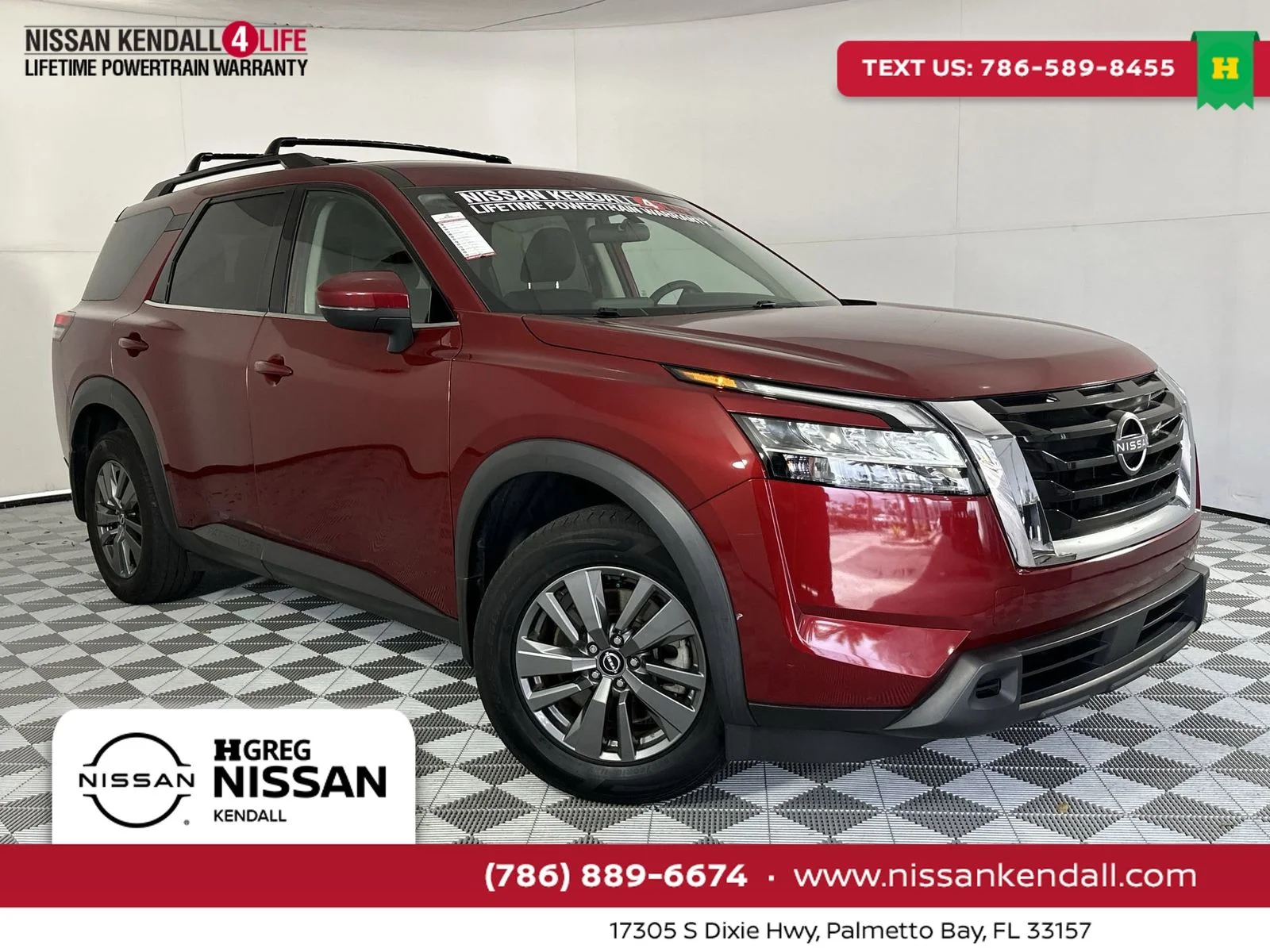 2022 Nissan Pathfinder SV 2WD's photo