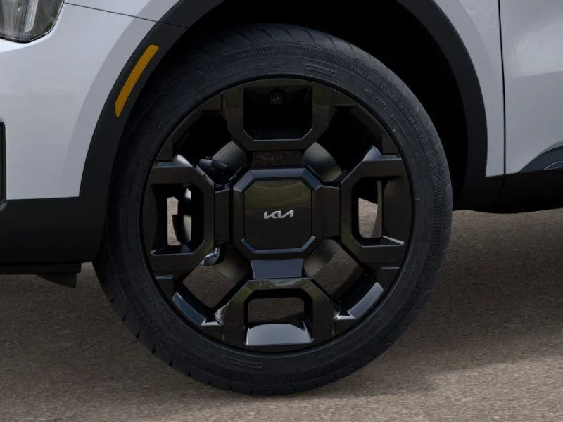 New 2026 Glacial White Kia X-Line EX AWD image 9