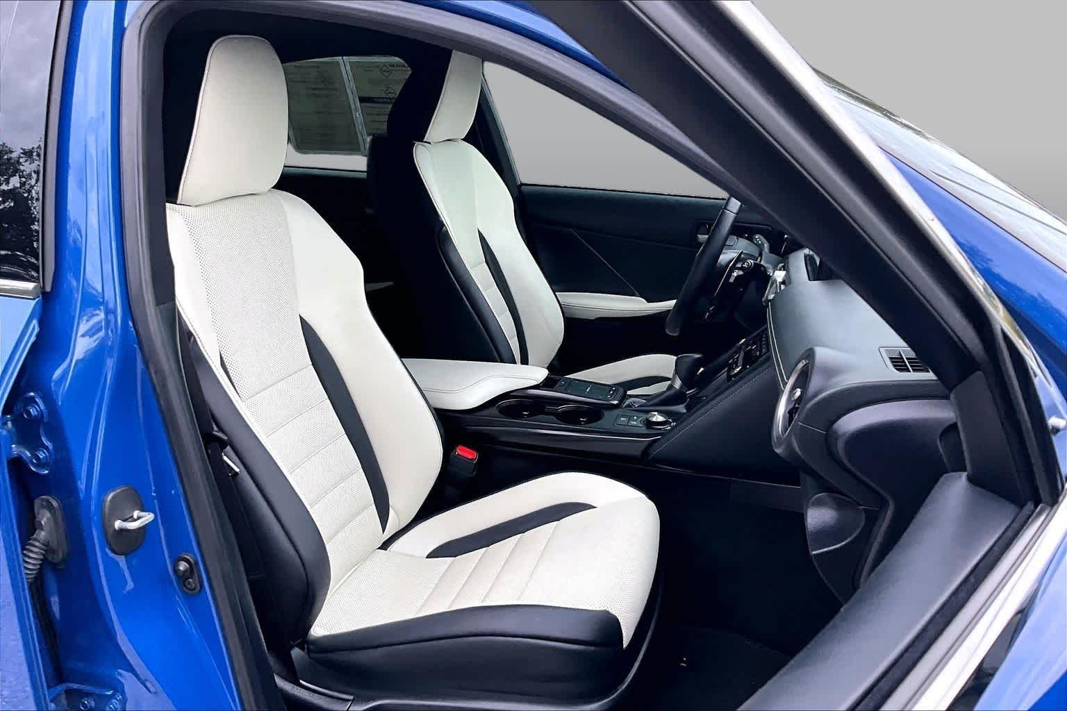 Certified Used 2022 Grecian Water Lexus F SPORT image 9