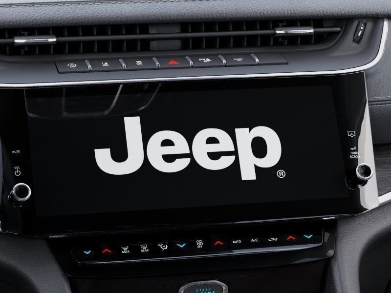 New 2026 Diamond Black Crystal Pearl-Coat Exterior Paint Jeep Limited image 18