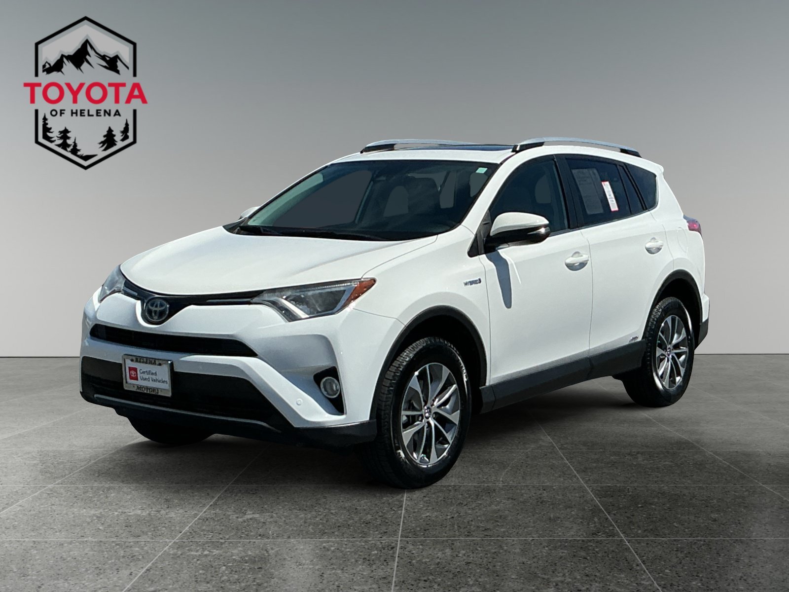 Certified Used 2018 SUPER_WHITE Toyota Hybrid XLE image 1
