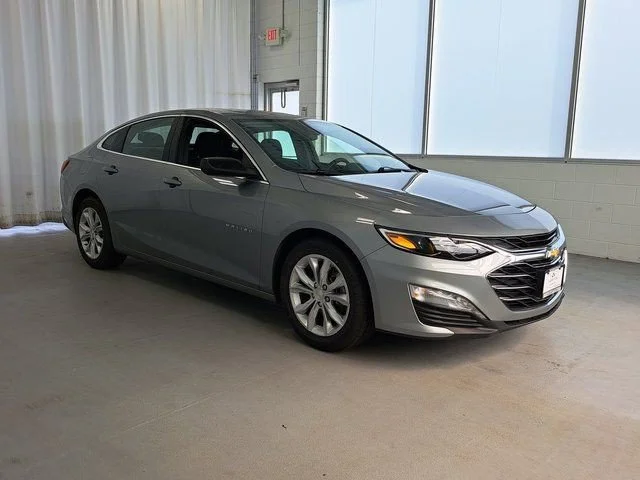 Used 2024 Gray Chevrolet LT image 4