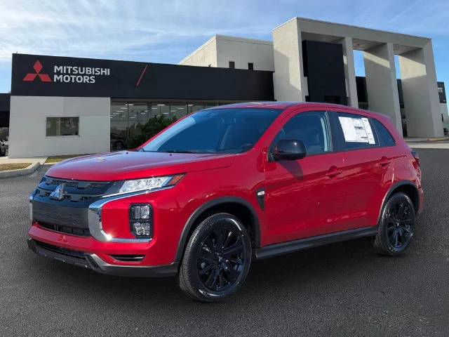 Used 2025 Red Mitsubishi 2.0 LE image 1