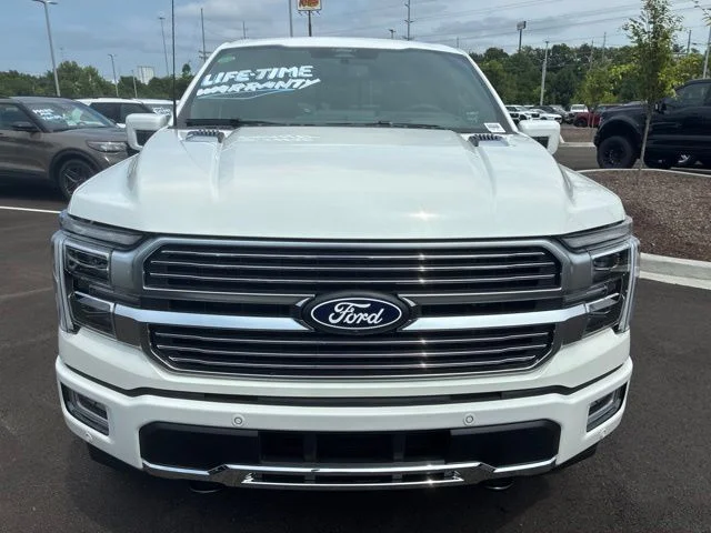 New 2026 Star White Metallic Tri-Coat Ford Platinum® image 13