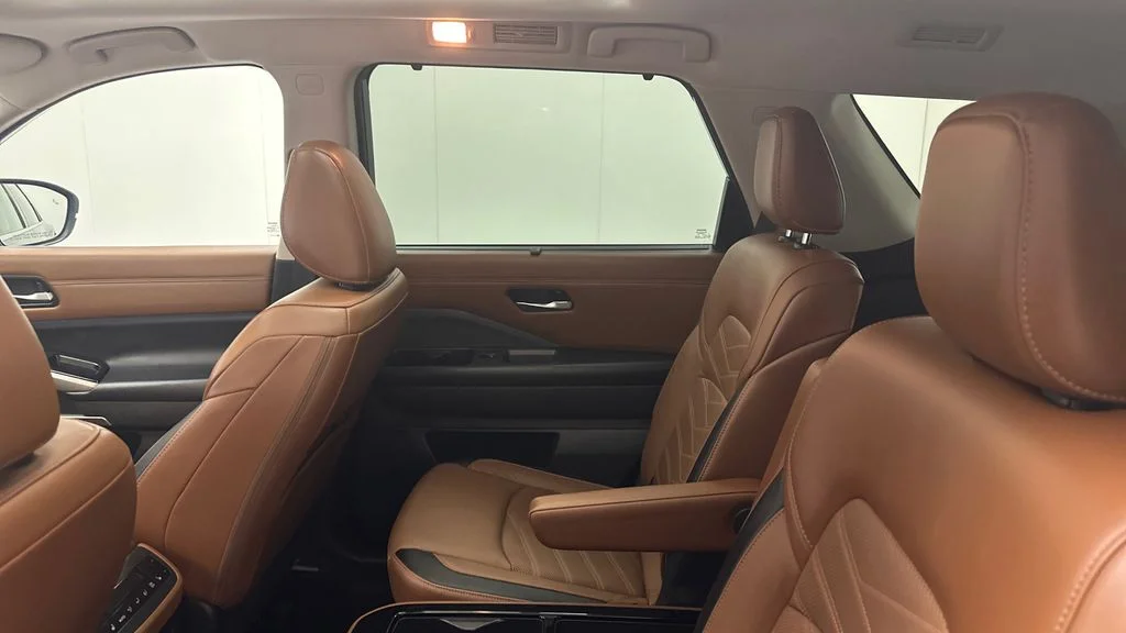 Certified Used 2023 Gray Nissan Platinum image 10