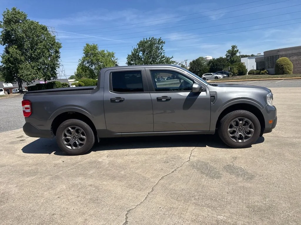 Used 2022 Gray Ford XLT image 4