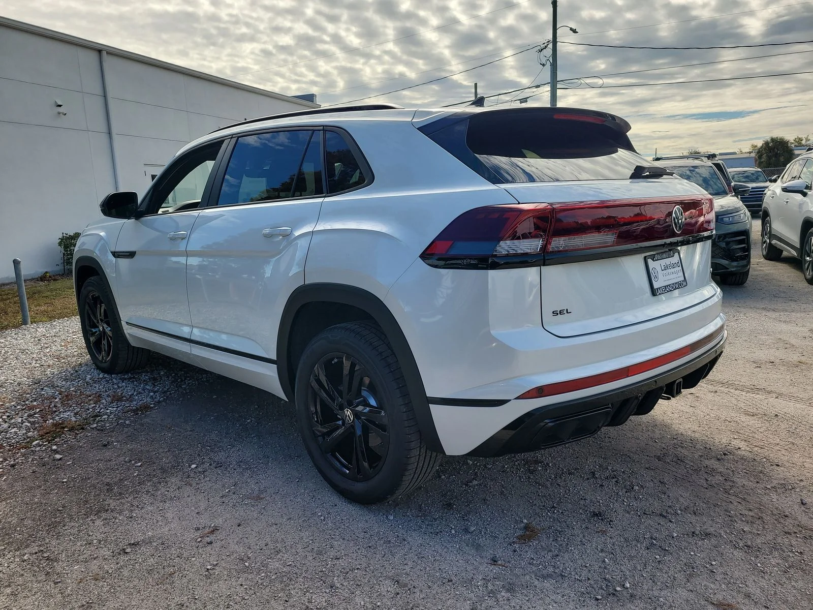 2026 Volkswagen Atlas Cross Sport SEL R-LINE - Photo 8