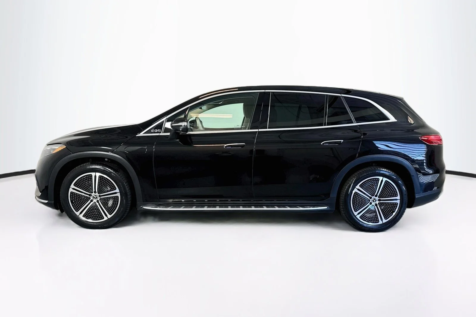 Used 2023 Obsidian Black Metallic Mercedes-Benz EQS 450 image 8