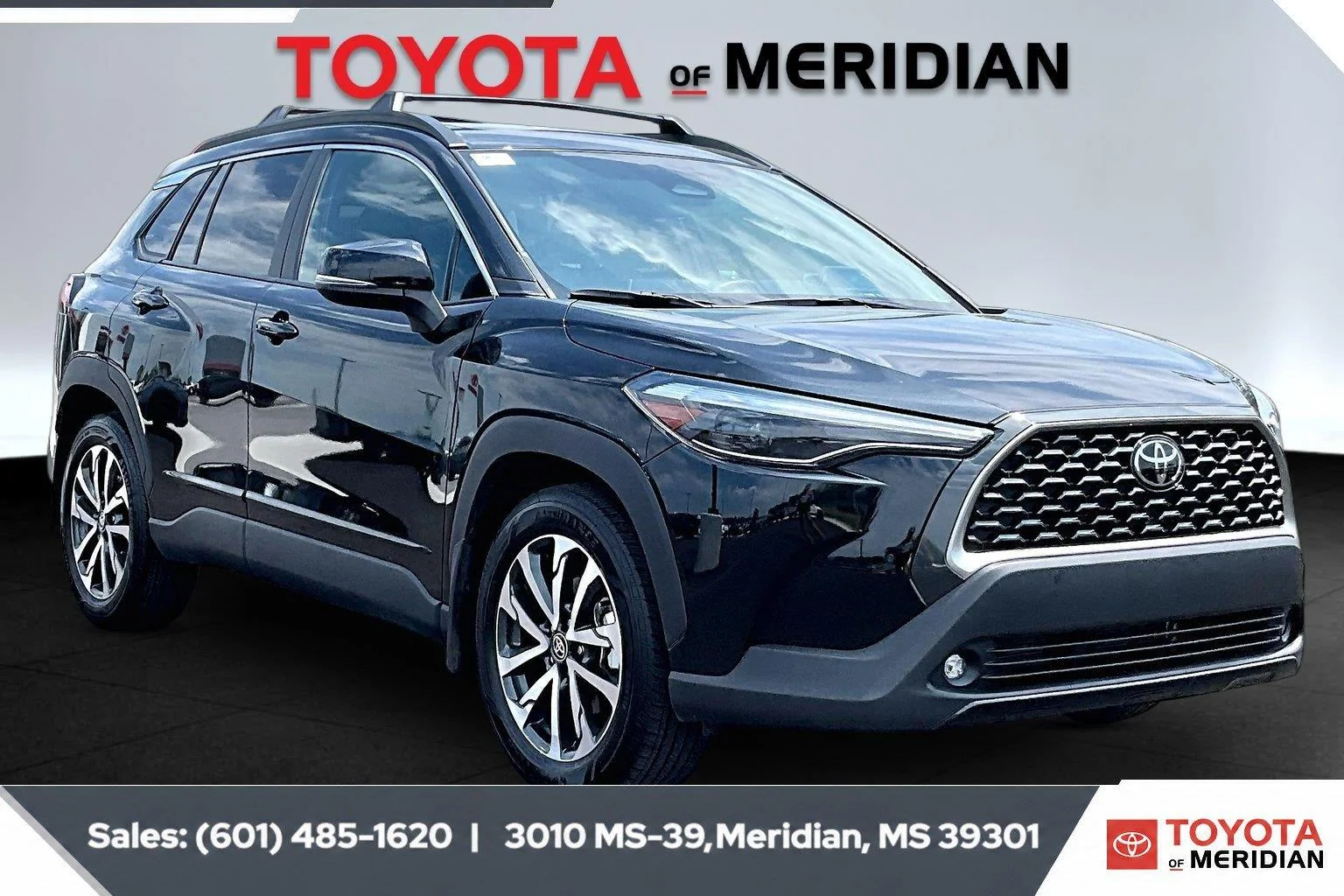 Used 2025 Jet Black Toyota XLE image 1
