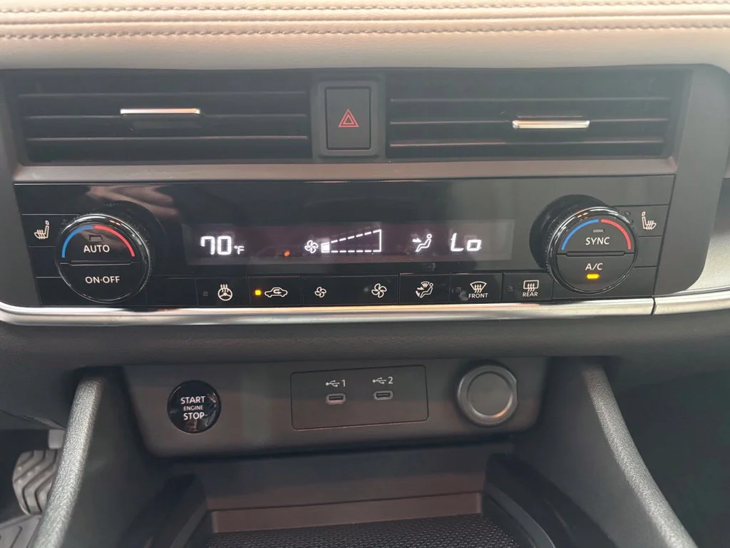 Used 2024 White Nissan SV image 6