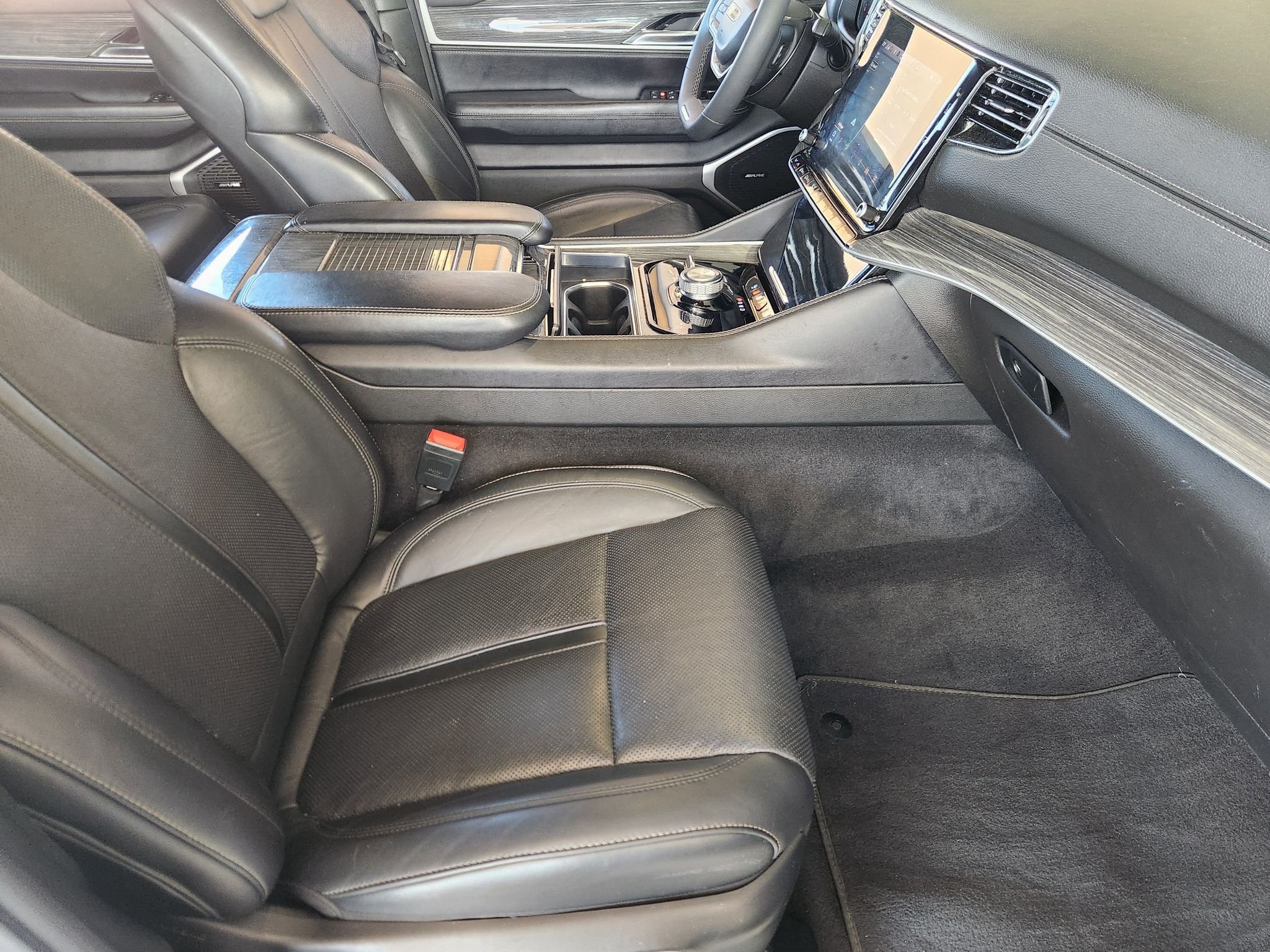 Used 2022 Bright White Clearcoat Jeep Series II image 14