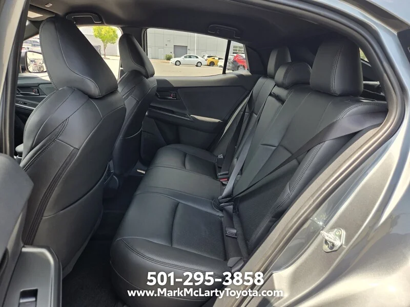 Used 2026 Overcast TOYOTA SE AWD image 10