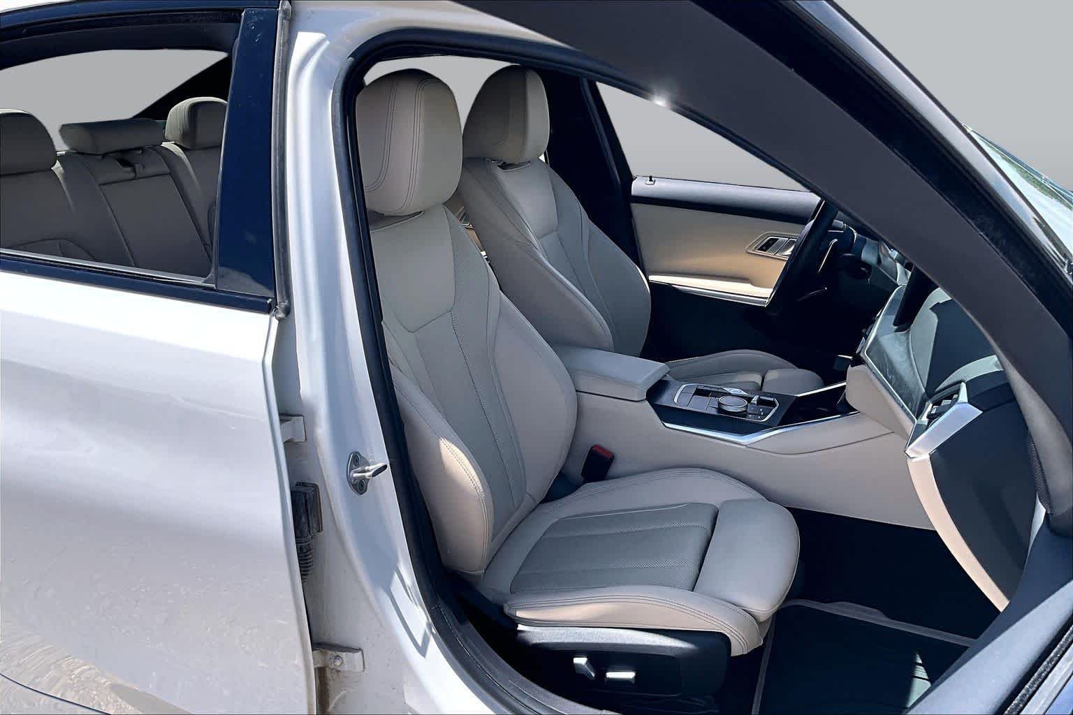 Used 2023 Alpine White BMW 330i xDrive image 7