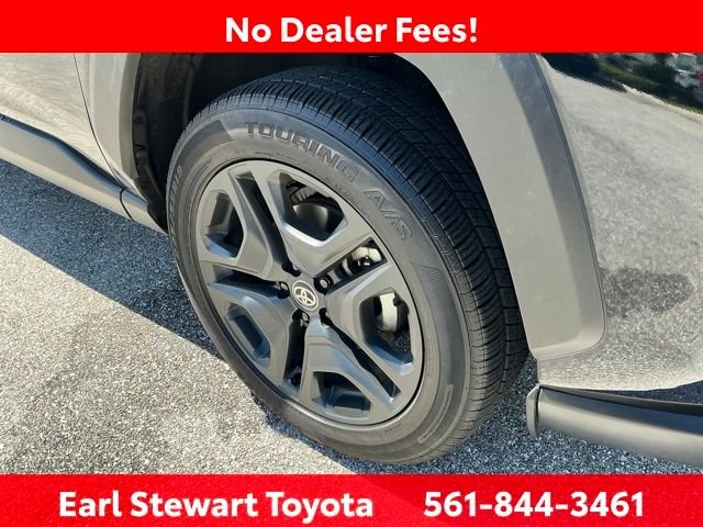 Used 2024  Toyota Adventure image 49