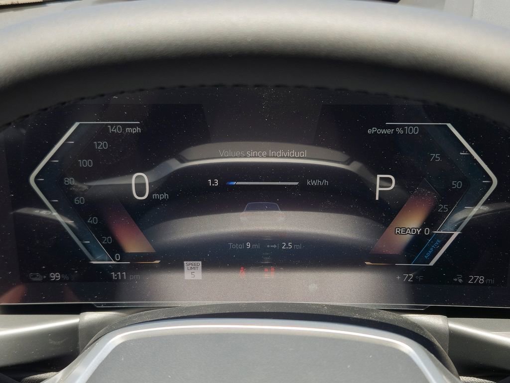 New 2026 Skyscraper Grey Metallic BMW eDrive40 image 11