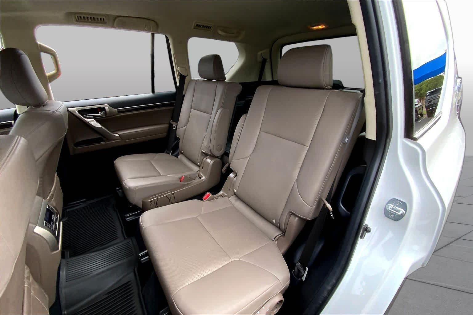 Used 2021 Starfire Pearl Lexus Premium image 21