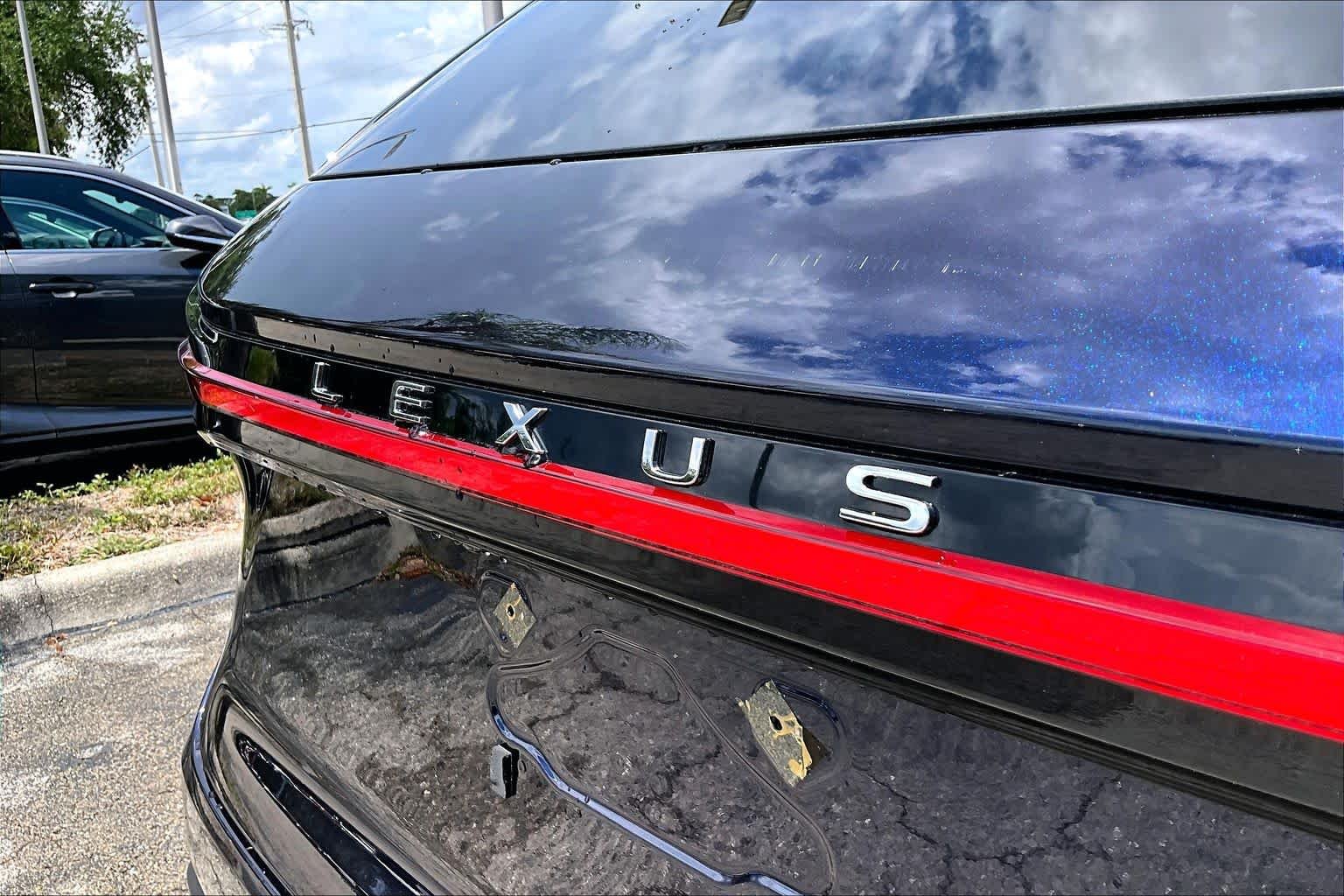 Used 2024 Nightfall Mica Lexus Premium Plus image 31