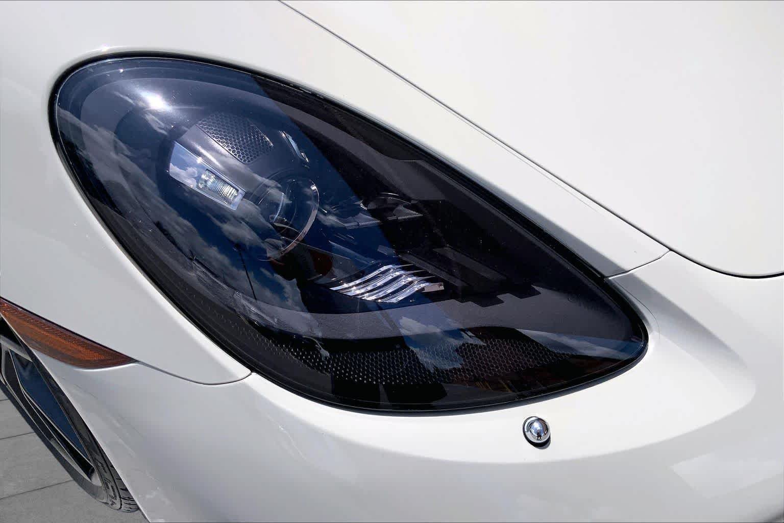 Used 2021 Chalk Porsche  image 23