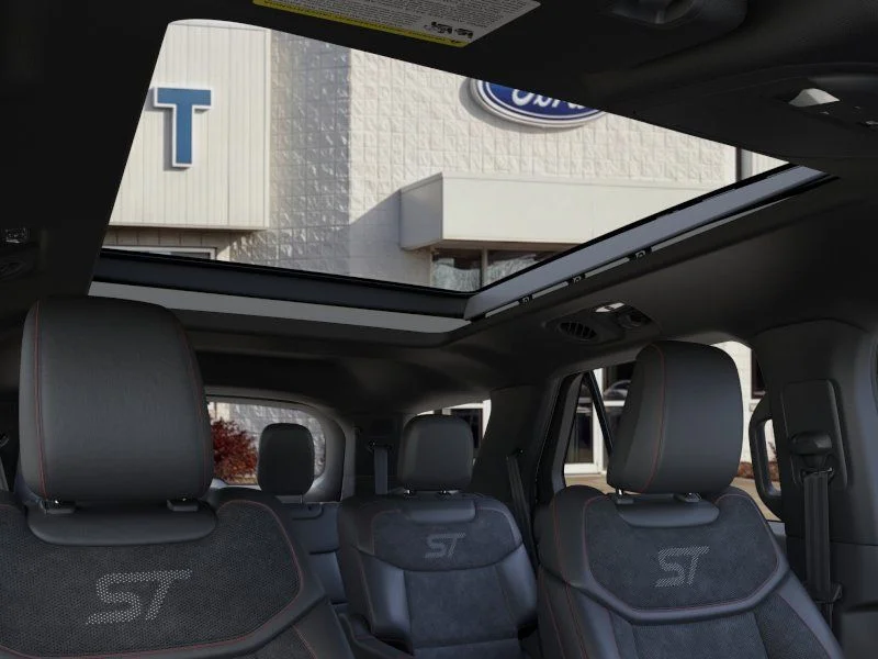 New 2026 Star White Metallic Tri-Coat Ford ST image 23