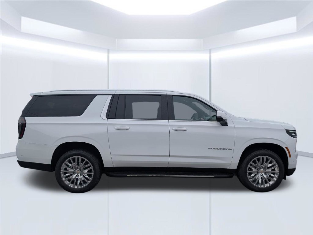 2026 Chevrolet Suburban LT - Photo 7