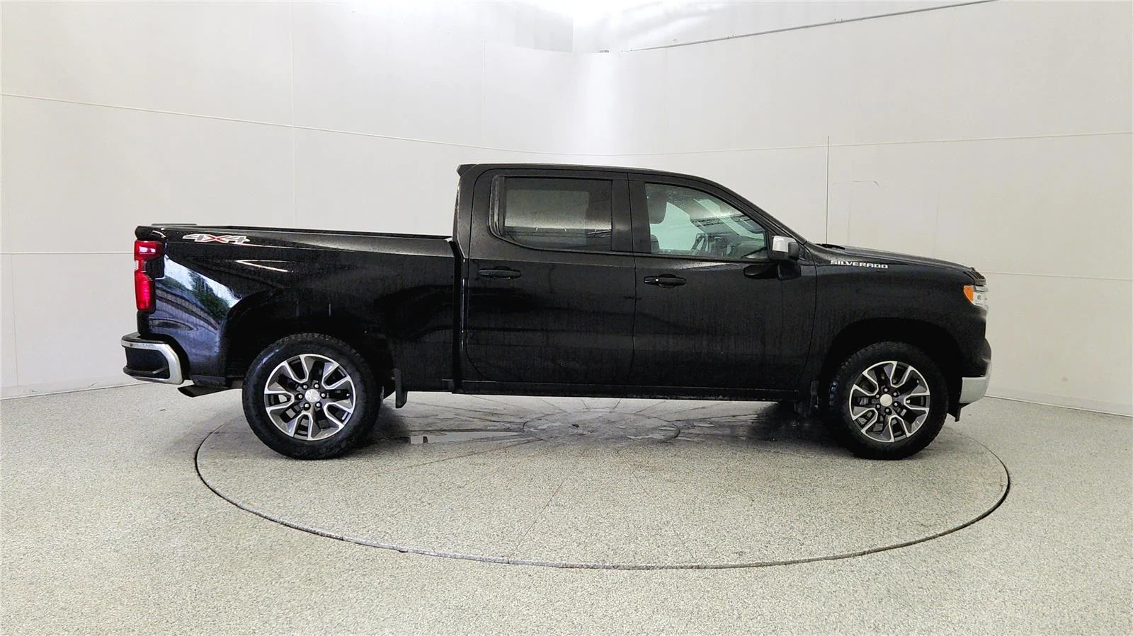 Used 2022 Black Chevrolet LT (2FL) image 8