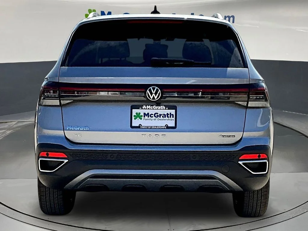 New 2026 Silver Volkswagen 1.5T SE image 4