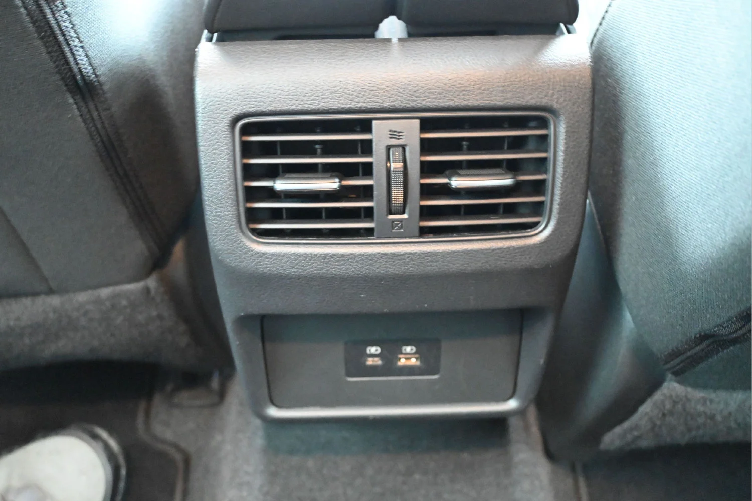 Used 2021 Black Nissan SV Intelligent AWD image 8
