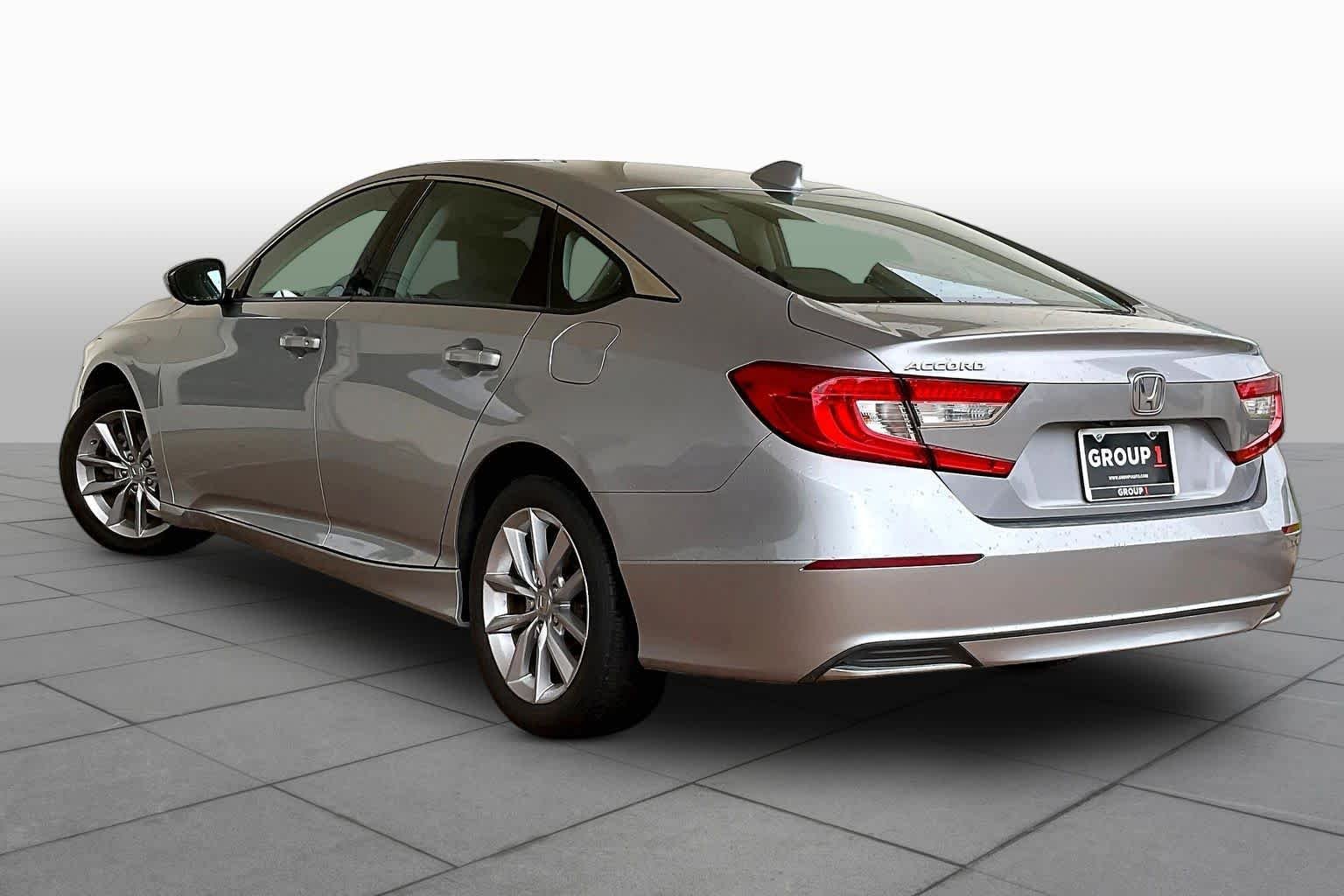 Used 2021 Lunar Silver Metallic Honda LX image 10