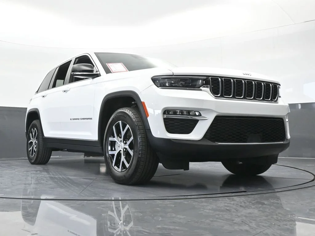 Used 2024 White Jeep Limited image 69