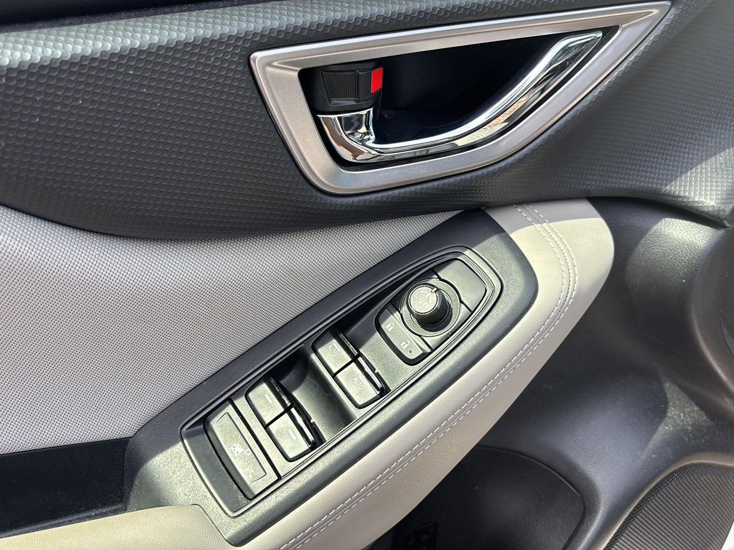 Used 2023 Crystal White Pearl Subaru Premium image 8