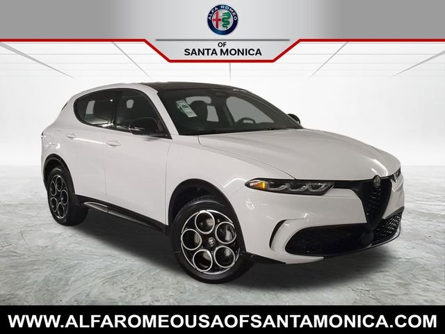 2025 Alfa Romeo Tonale Base