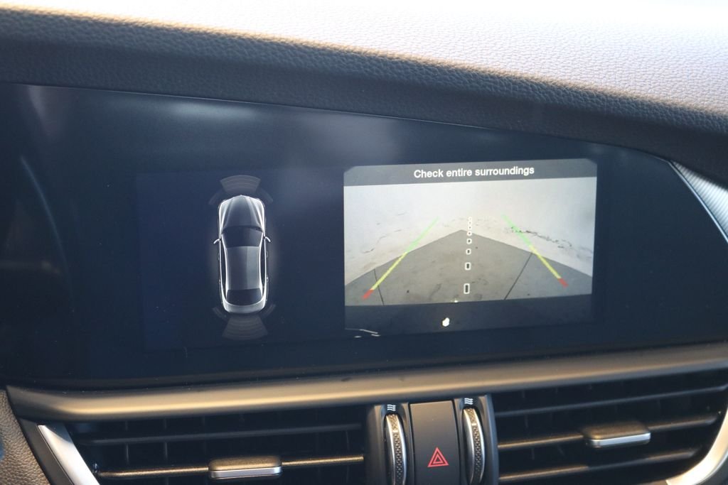 2025 Alfa Romeo Giulia Base - Photo 36